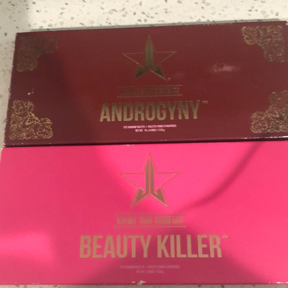 Jeffree Star eyeshadow palette